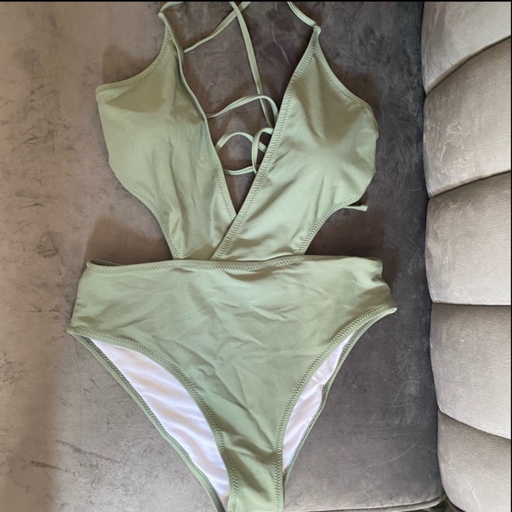 Cupshe One Piece Swimsuit